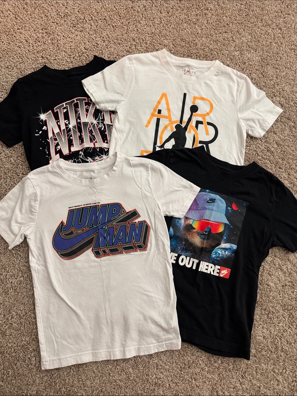 Bundle of 4 Nike/Jordan T-shirts